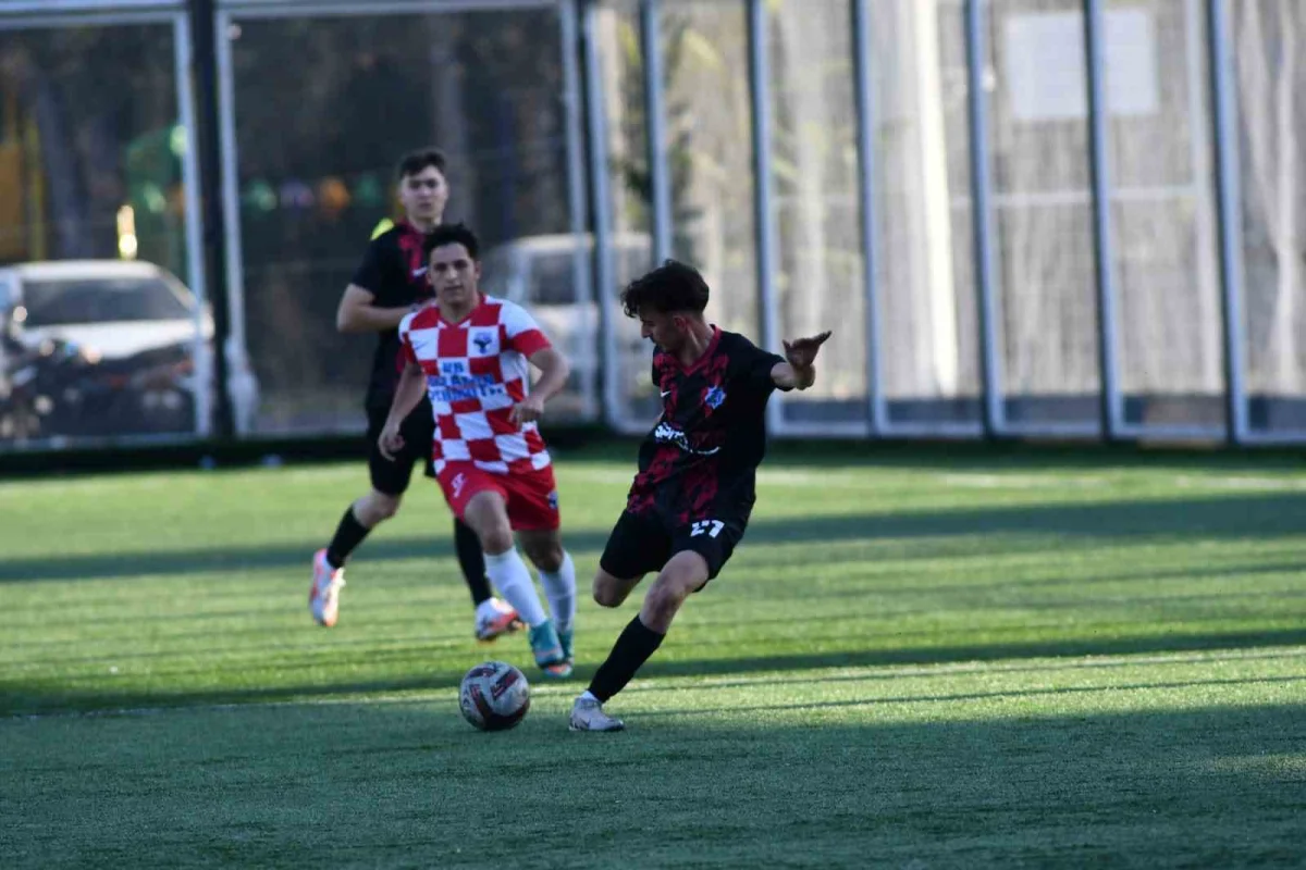 Kayseri U19 Ligi'nde Sungur FK farklı kazandı 3