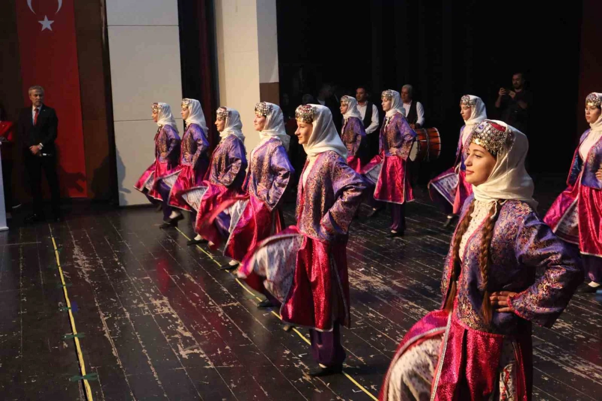 Malatya'da Cumhuriyet Bayramı'nın 103. yıl dönümü törenle kutlandı 5