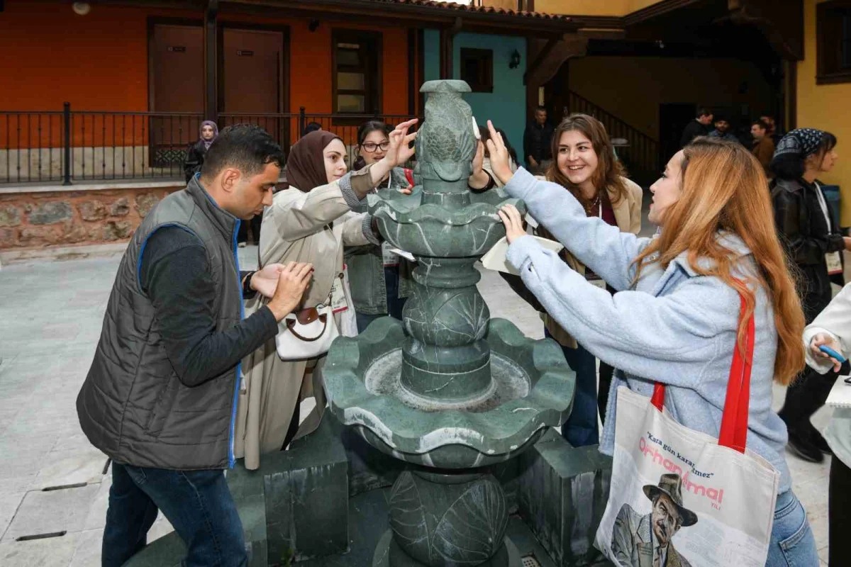 Bursa'da kent kaşifi gençler tarihin izini sürdü 1