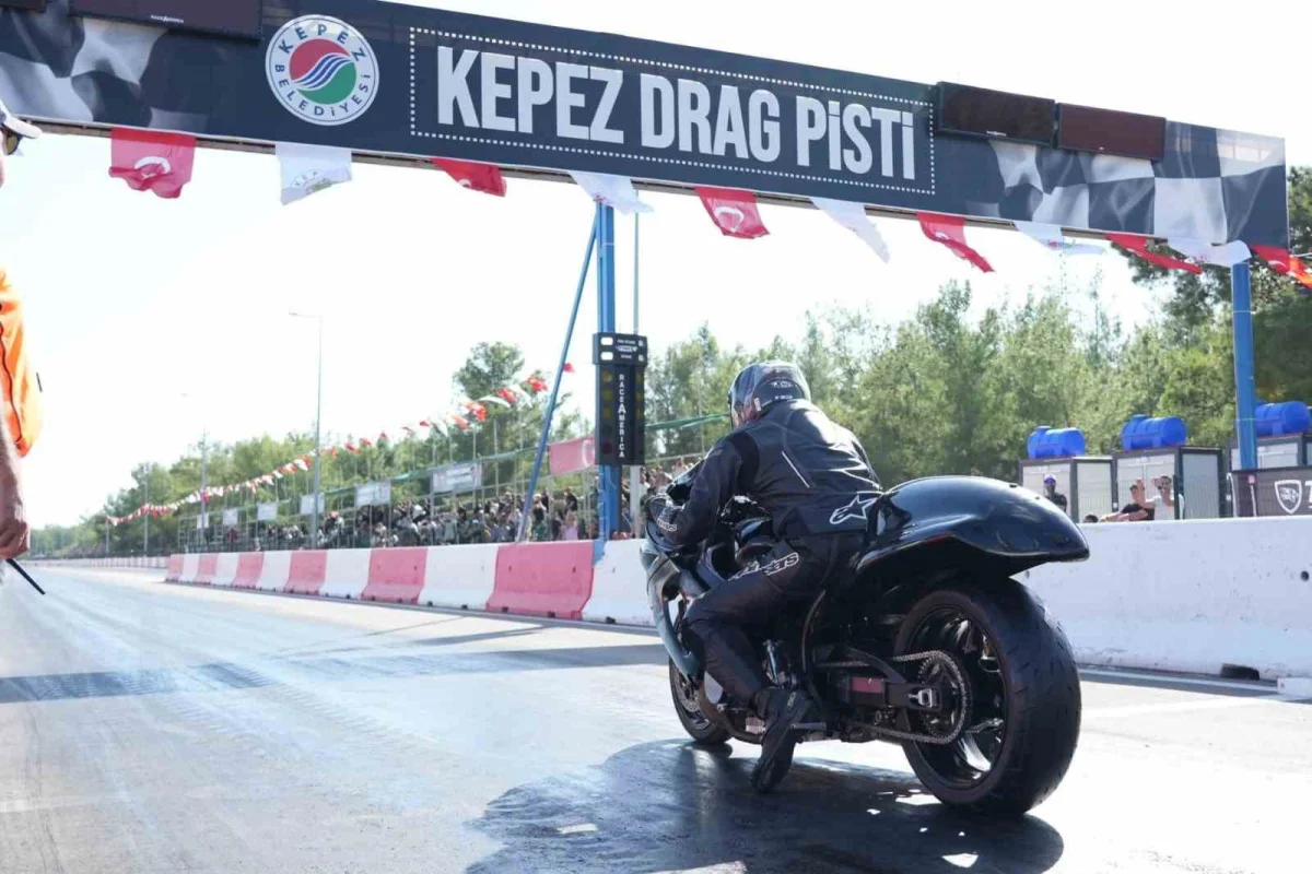 Türkiye MotoDrag Şampiyonası'nın 4. ayağında final heyecanı Kepez'de yaşanıyor 5