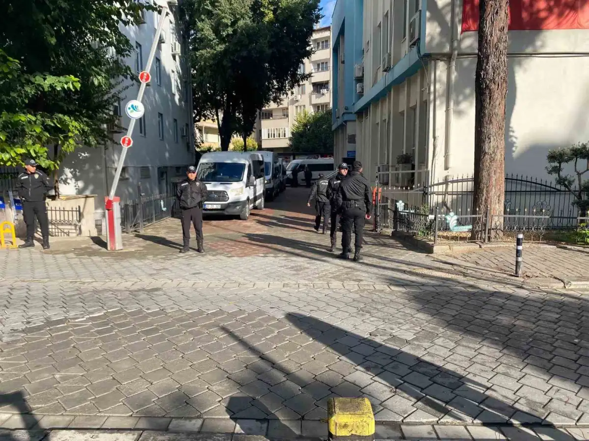 Merkezefendi Belediyesi operasyonunda 3 şüpheli mahkemeye sevk edildi 2