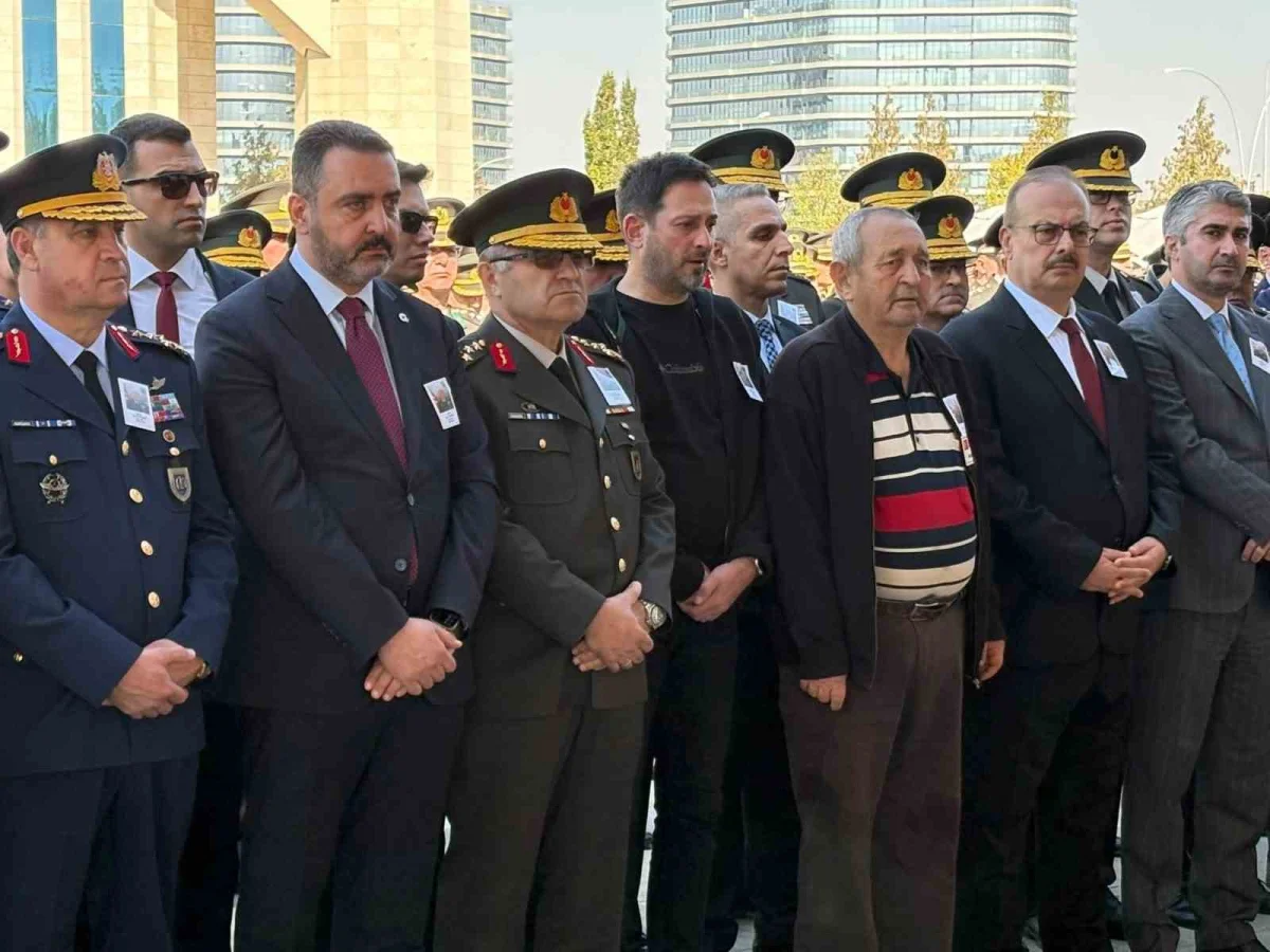Ankara'daki askeri araç kazasında şehit olan Albay Sayit Gökgöz son yolculuğuna uğurlandı 2
