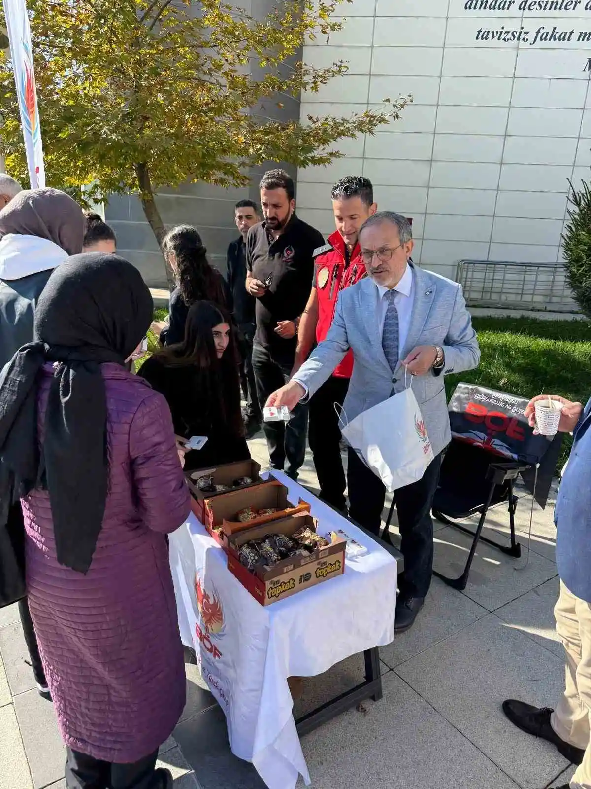 Bingöl'de 'El Ele Güvenli Geleceğe' projesiyle 2 bin 200 kişiye ulaşıldı 4