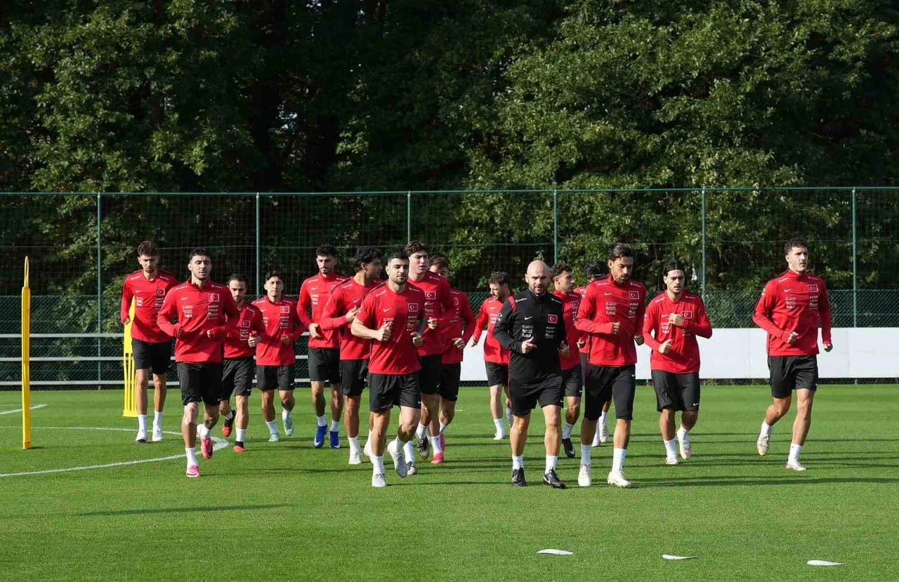 A MİLLİ TAKIM, UEFA ULUSLAR A LİGİ 1. GRUP'TA İTALYA İLE OYNAYACAĞI KARŞILAŞMANIN HAZIRLIKLARINA...