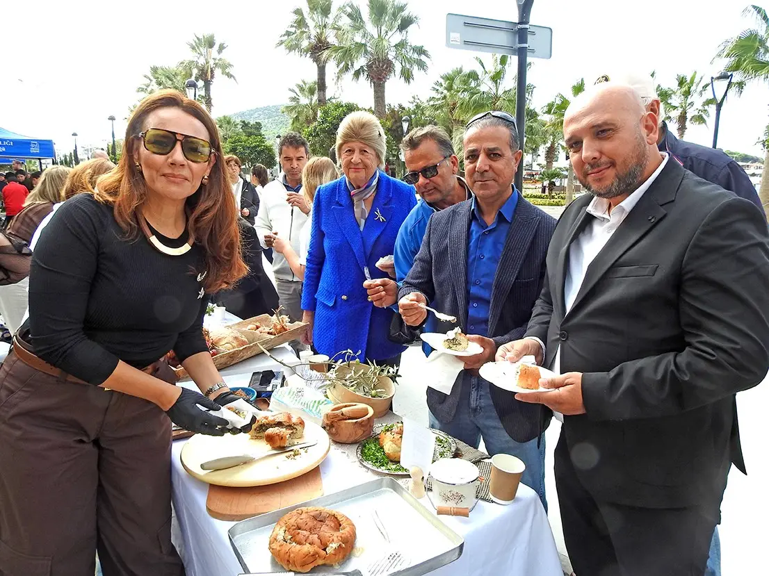 Çeşme'deki Kültür Yolu Festivali'nde sanat ve sakız üretimi buluştu 2