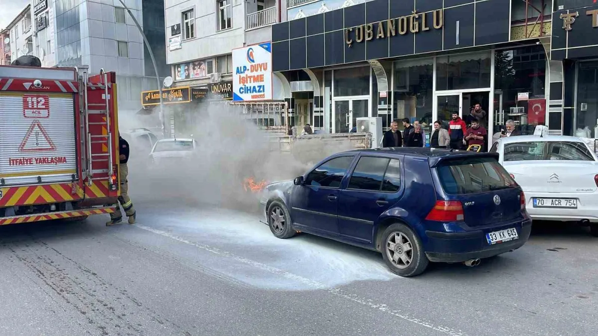 Karaman'da seyir halindeki otomobil alev aldı 2