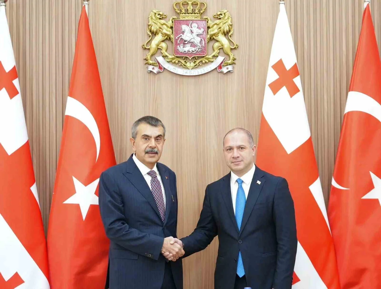 MİLLİ EĞİTİM BAKANI YUSUF TEKİN İLE GÜRCİSTAN EĞİTİM, BİLİM VE GENÇLİK BAKANI GİVİ MİKANADZE...