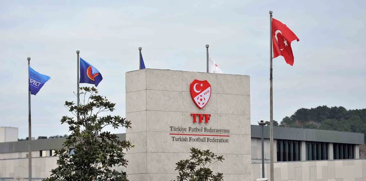 TÜRKİYE FUTBOL FEDERASYONU (TFF), 2026-2027 KULÜP LİSANS SÜRECİNİN TAMAMLANDIĞINI AÇIKLADI....