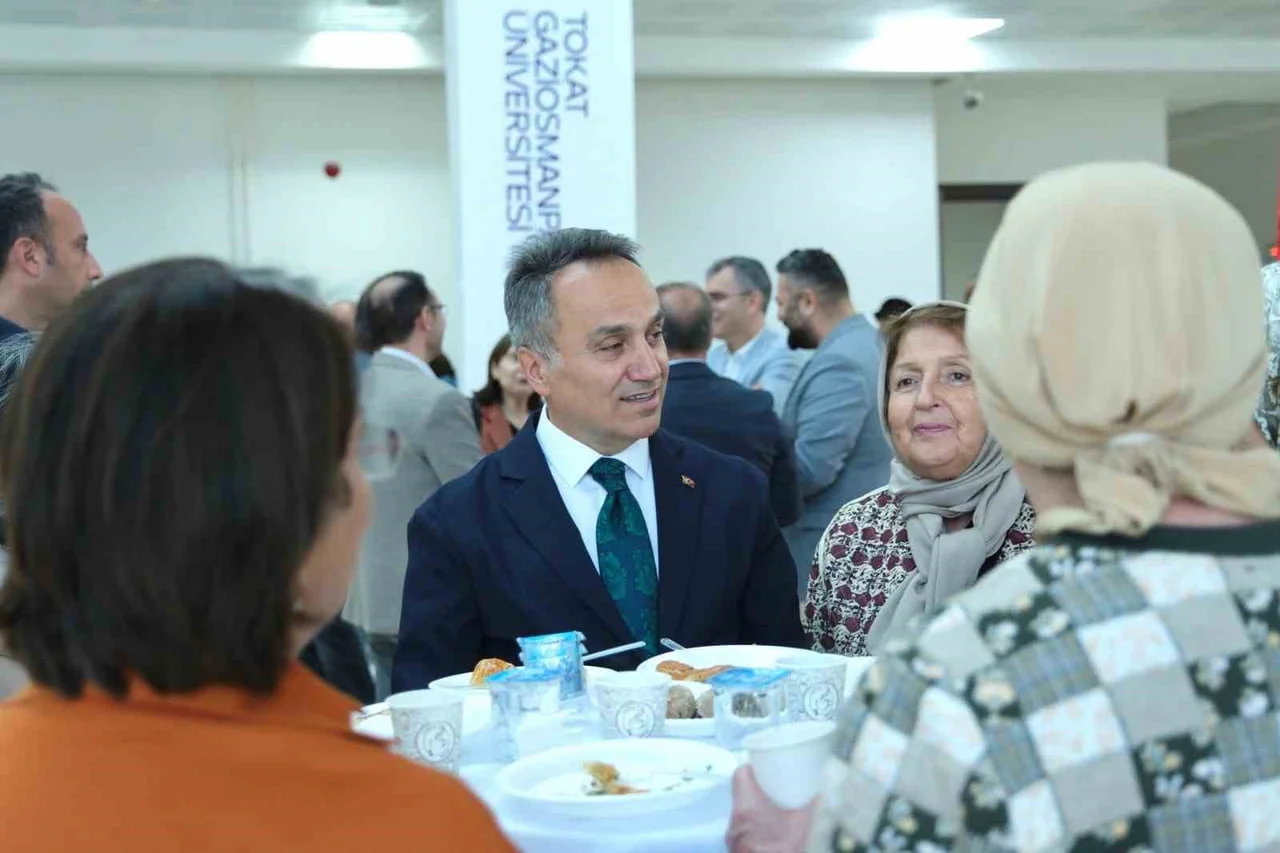 TOKAT GAZİOSMANPAŞA ÜNİVERSİTESİ BÜNYESİNDEKİ TAZELENME ÜNİVERSİTESİ’NDE YENİ EĞİTİM DÖNEMİNİN İLK...