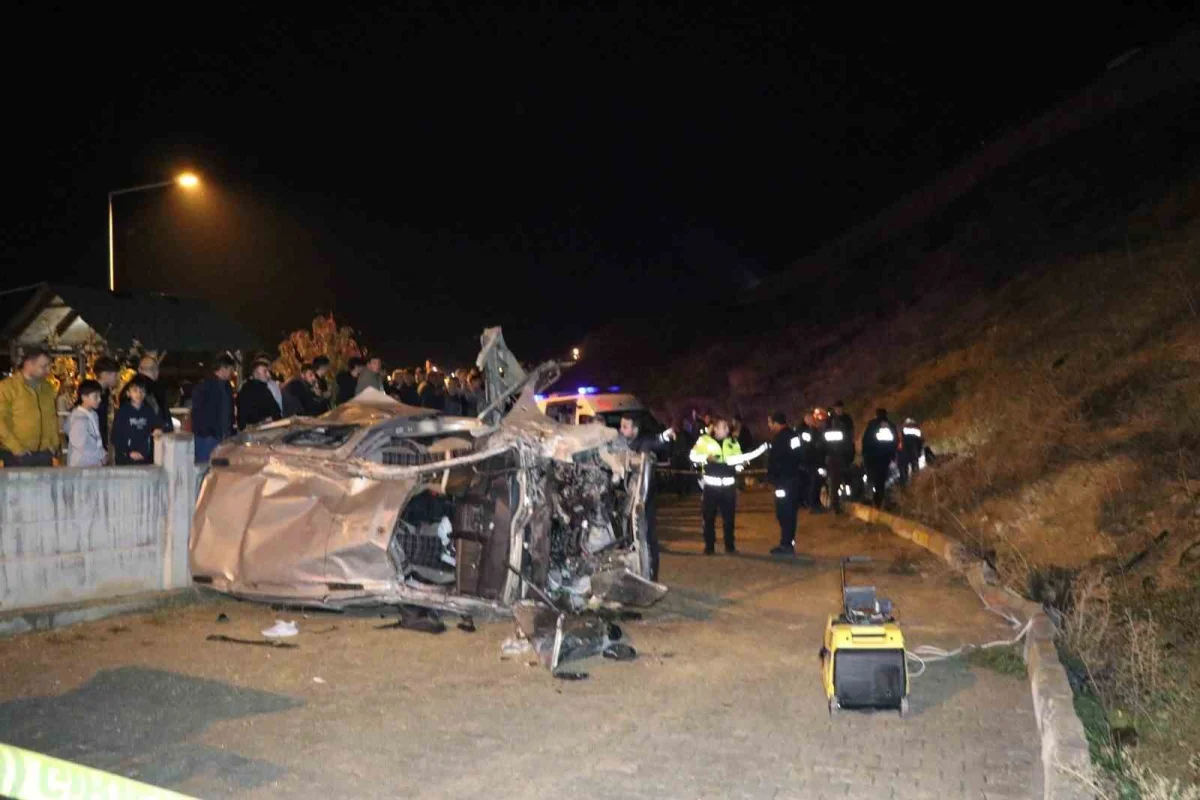 Erzurum'daki feci kazada ölü ve yaralıların kimliği netleşti 1