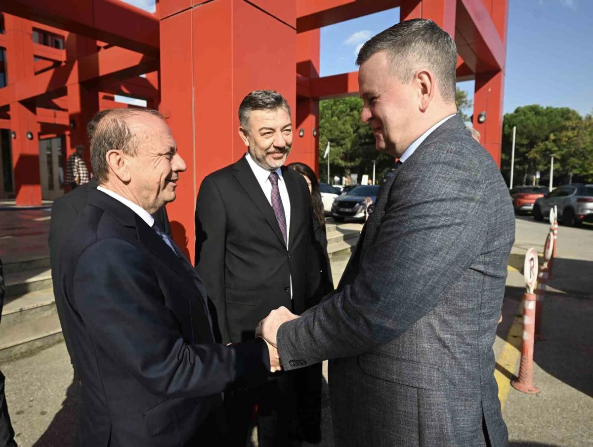 ABD'nin İstanbul Başkonsolosu Michael Lally BTSO'yu ziyaret etti: Masada 100 milyar dolarlık ticaret hedefi var 1