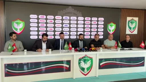 Amed Sportif Faaliyetler, Futbol Okulları Projesi'ni hayata geçirdiğini duyurdu.