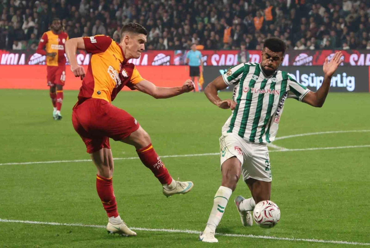Galatasaray Konya deplasmanından dört gollü galibiyetle döndü 4