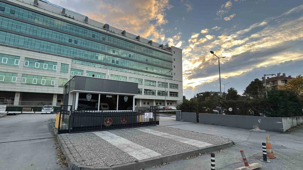 Bolu Belediyesi'ne yönelik operasyonda 3 kişi tutuklandı 4