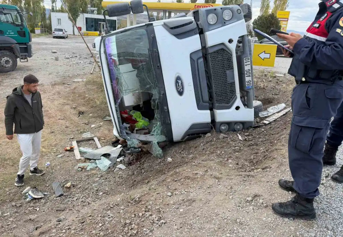 Yozgat'ta kontrolden çıkan beton mikseri metrelerce sürüklendi 3