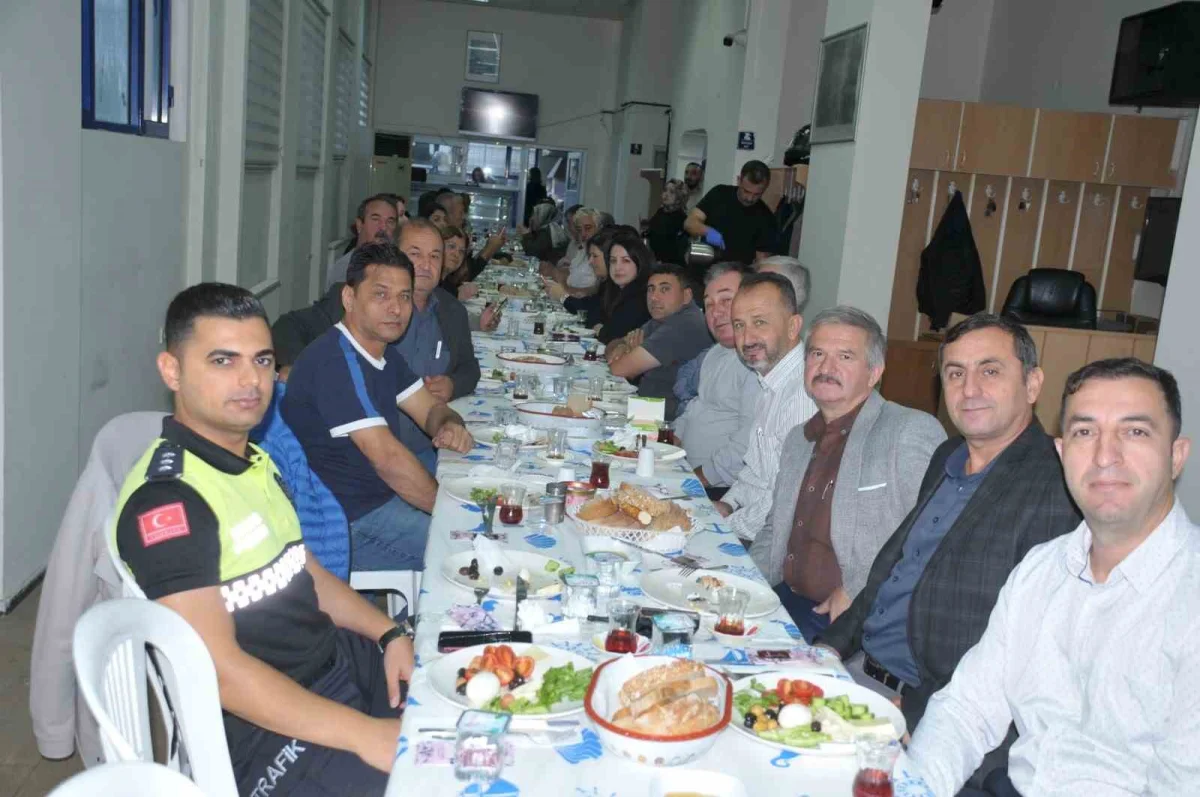 Aliağa'da huzur ve güvenlik için emniyet, jandarma ve muhtarlar bir araya geldi 3