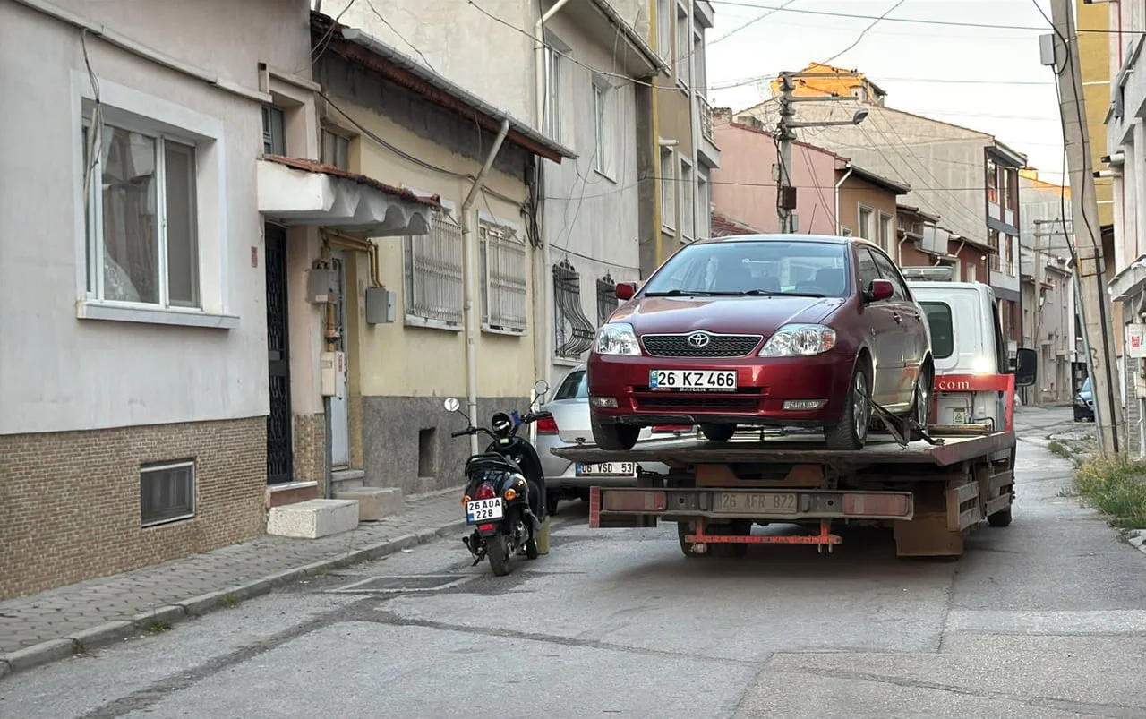 ARAÇ 60 GÜN SÜREYLE TRAFİKTEN MEN EDİLDİ