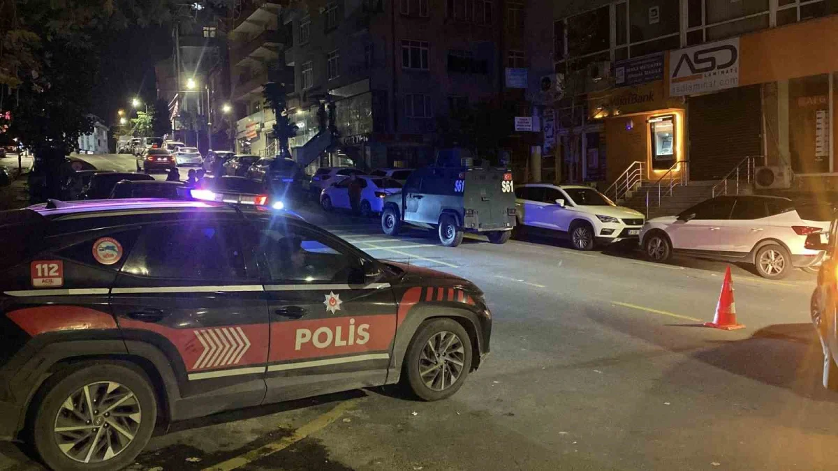 Kağıthane'de oto yıkamacıya motosikletli saldırı: Tolga Derebaşı kurtarılamadı 1