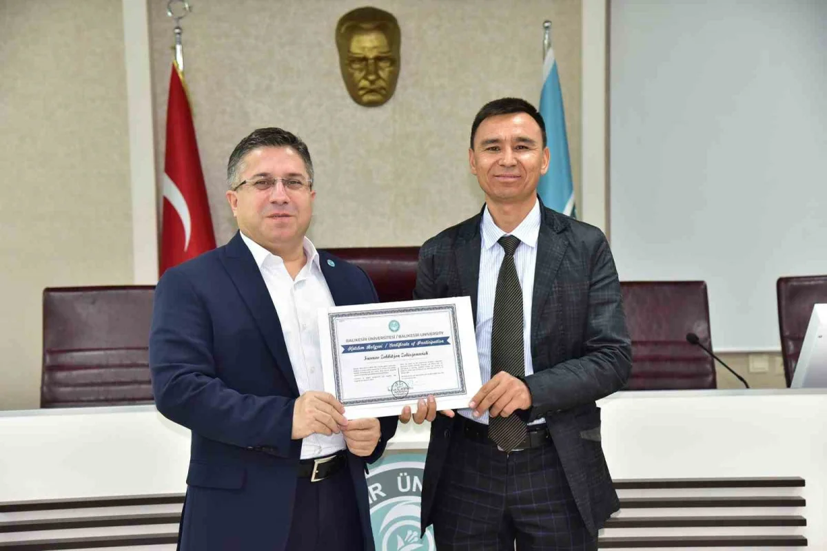 Özbekistanlı 9 akademisyen Balıkesir Üniversitesindeki programı tamamladı 1