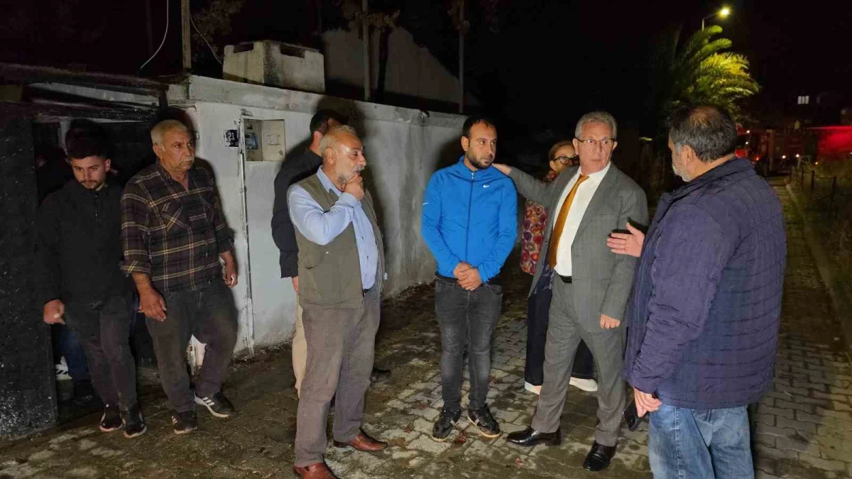 Nazilli'de sobadan çıkan yangın evi kül etti: Dört kişilik aile alevlerin arasından son anda kurtuldu 5