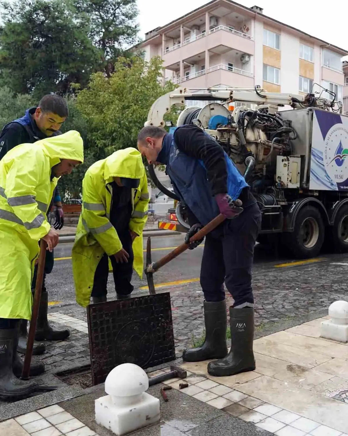 Muğla'da sağanak mesaisi: 20 su baskınına müdahale edildi 4