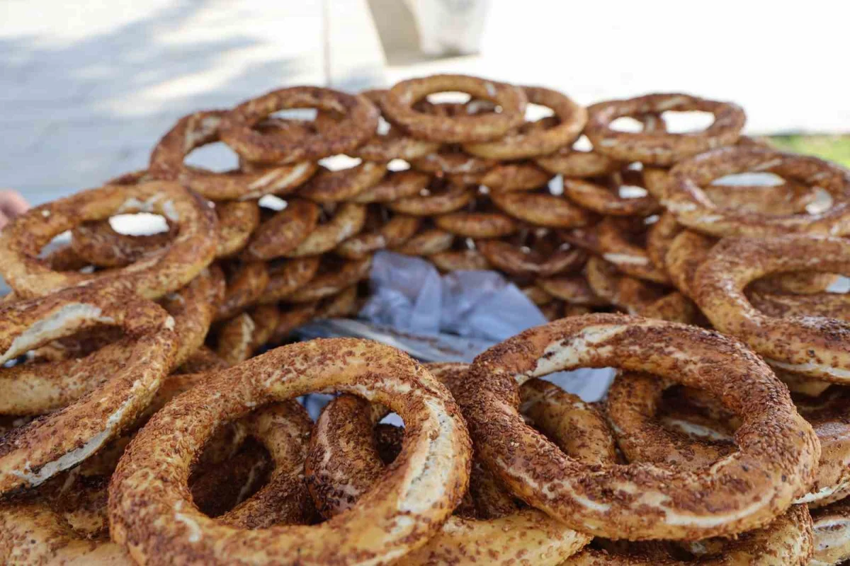 Elazığ'da simit tezgahına not bırakıp KPSS'ye girdi: Döndüğünde poşetteki parayı görünce duygulandı 4