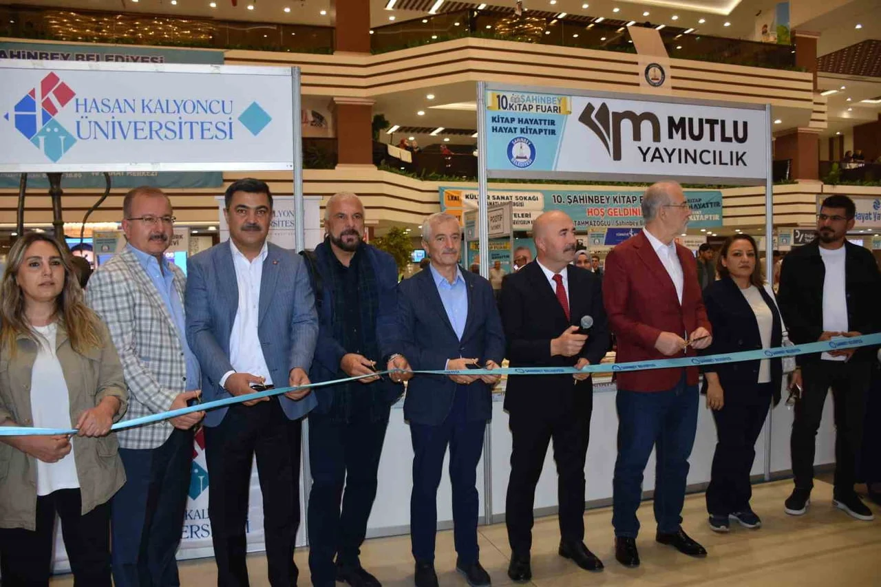 GAZİANTEP’TE ŞAHİNBEY BELEDİYESİ TARAFINDAN DÜZENLENEN 10'UNCU KİTAP FUARI, ŞAHİNBEY KONGRE VE...