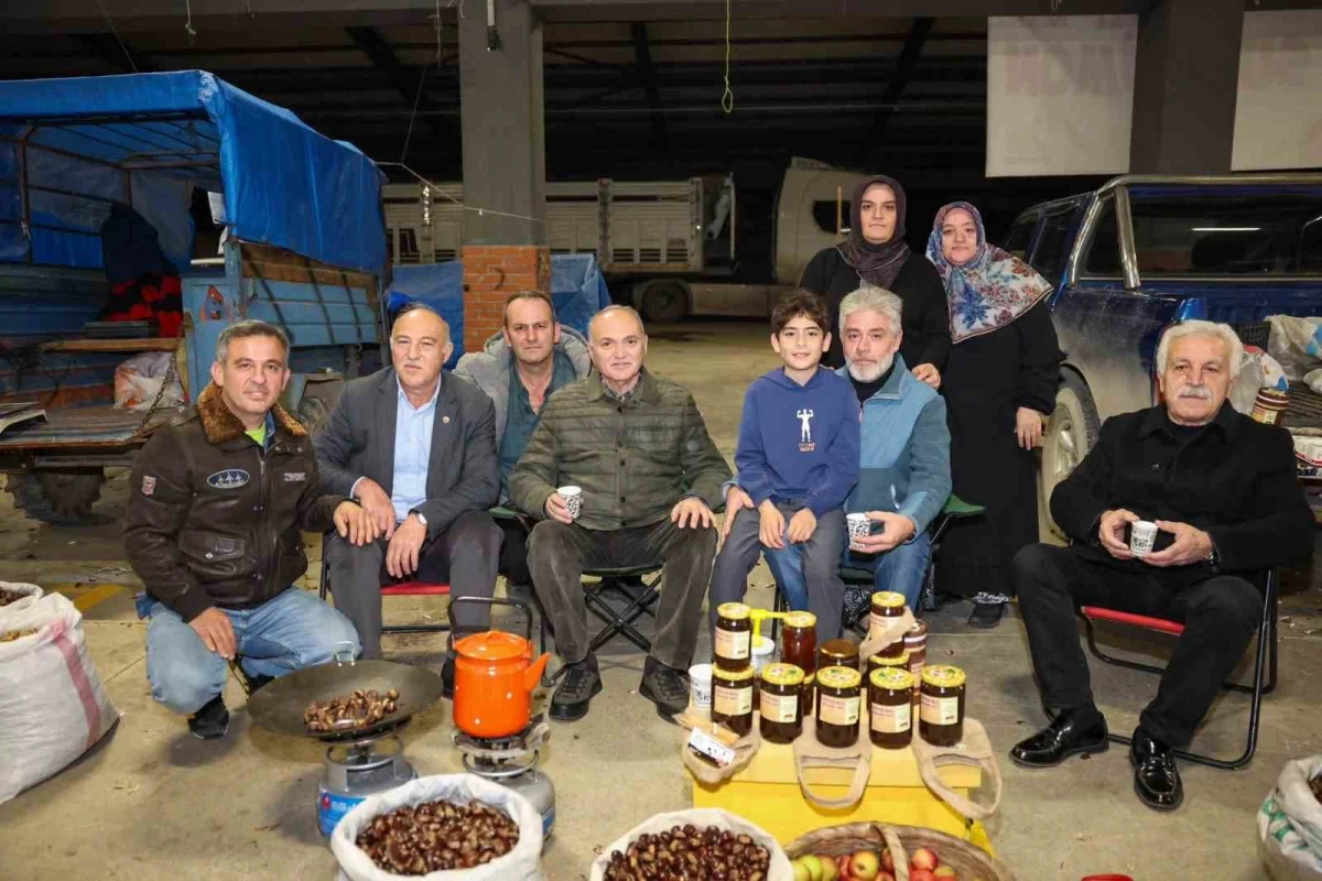 Düzce'de kuzu kestanesi pazarı hareketlendi: Başkan Faruk Özlü'den davet 3