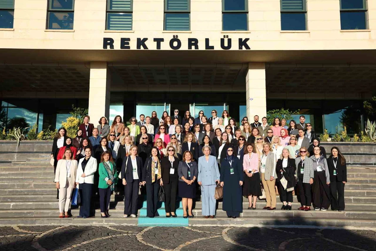 HASAN KALYONCU ÜNİVERSİTESİ’NDE "İKLİM BİLİM KADIN 2035 ÇALIŞTAYI" GERÇEKLEŞTİRİLDİ