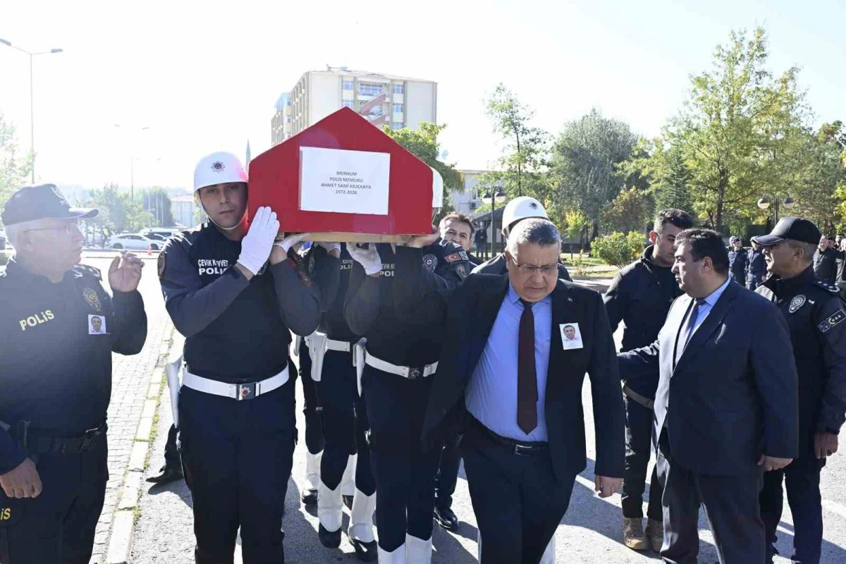 Kaza sonucu vefat eden polis memuru Ahmet Sami Kılıçkaya için Kayseri'de tören düzenlendi 4