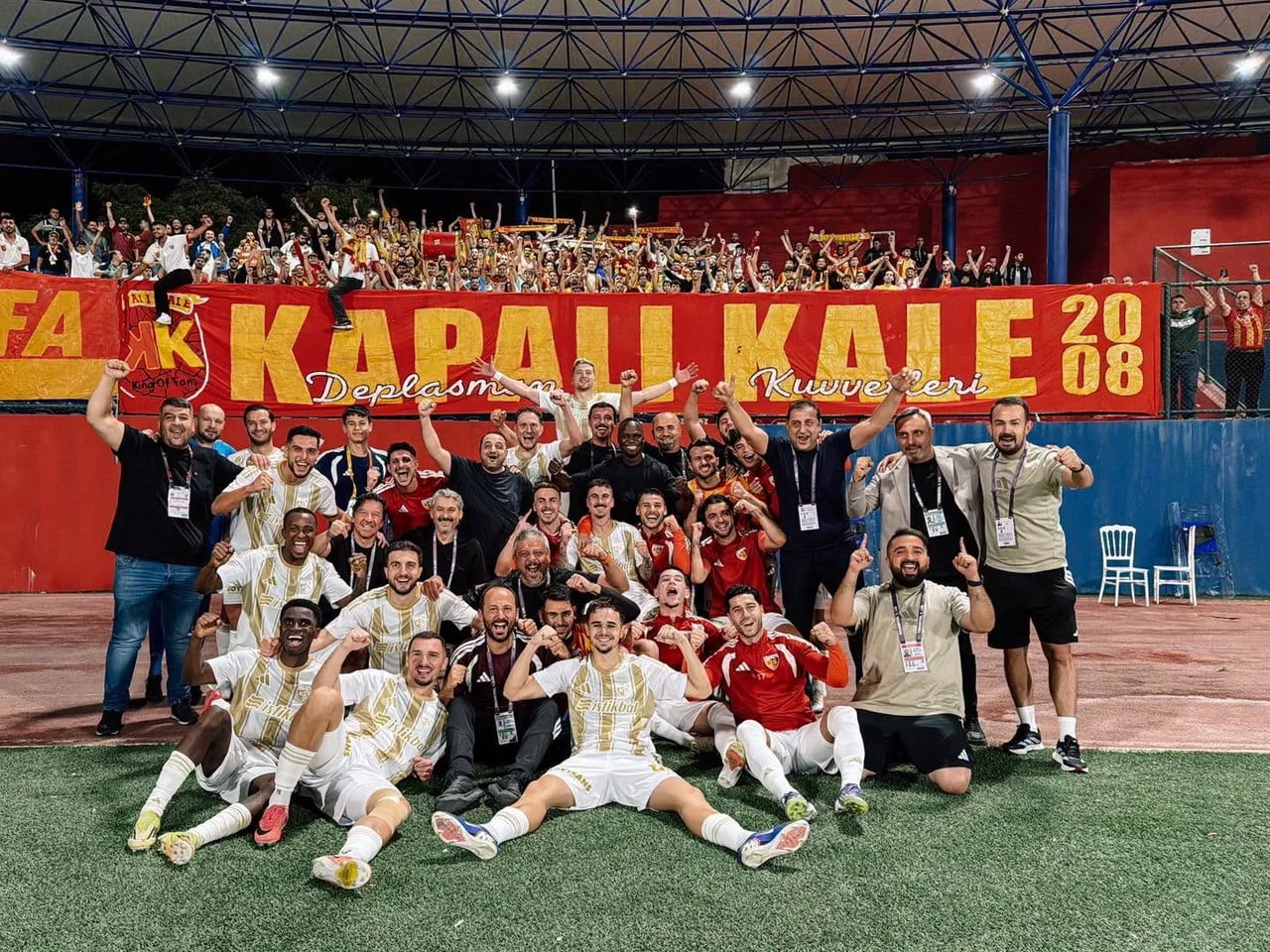 KAYSERİSPOR TARAFTARLARI, PAZAR GÜNÜ OYNANACAK PENDİKSPOR MAÇINDA TAKIMIN YANINDA OLMAK İÇİN...