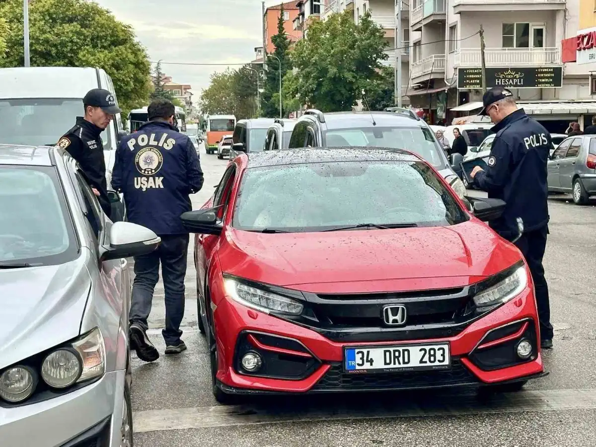 Uşak'ta okul çevrelerinde geniş çaplı güvenlik denetimi 3