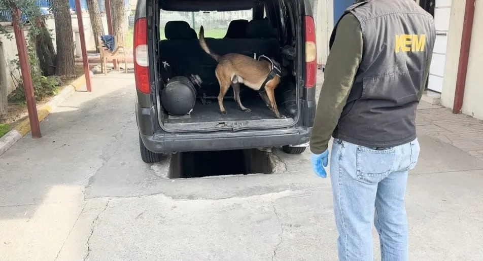 Batman'da aracın benzin deposuna gizlenen 5 kilo 200 gram metamfetamin ele geçirildi 3