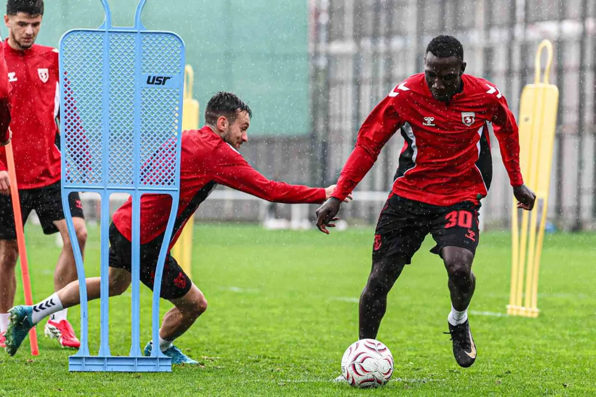 Samsunspor kötü gidişata Başakşehir deplasmanında son vermek istiyor 3