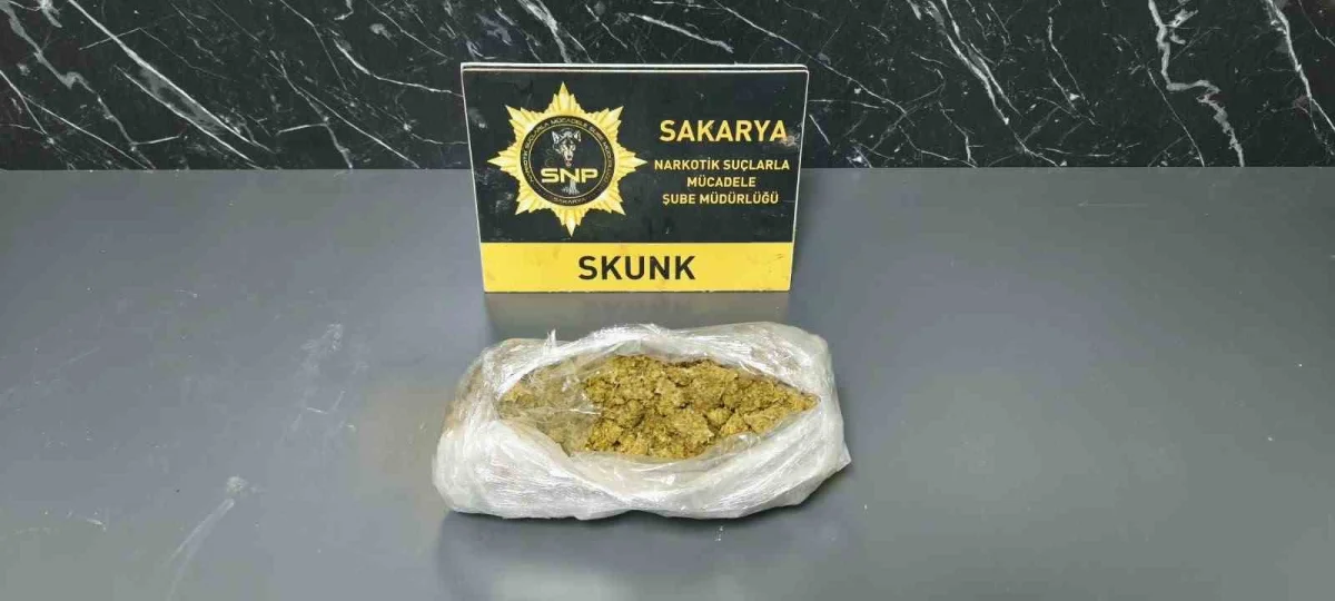 Sakarya'da uyuşturucu operasyonu: 3 şüpheli tutuklandı 4