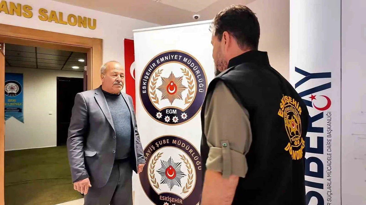 ESKİŞEHİR İL EMNİYET MÜDÜRLÜĞÜ TARAFINDAN "KAPTIRMA PROJESİ" KAPSAMINDA MUHTARLARIN VE MAHALLE...