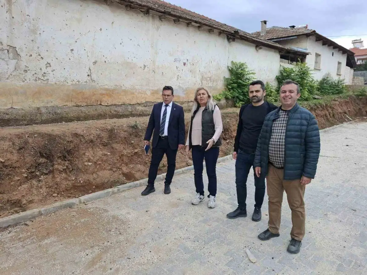 Sarıgöl'de okulların fiziki şartlarını iyileştirmek için büyük onarım incelemesi başlatıldı 3