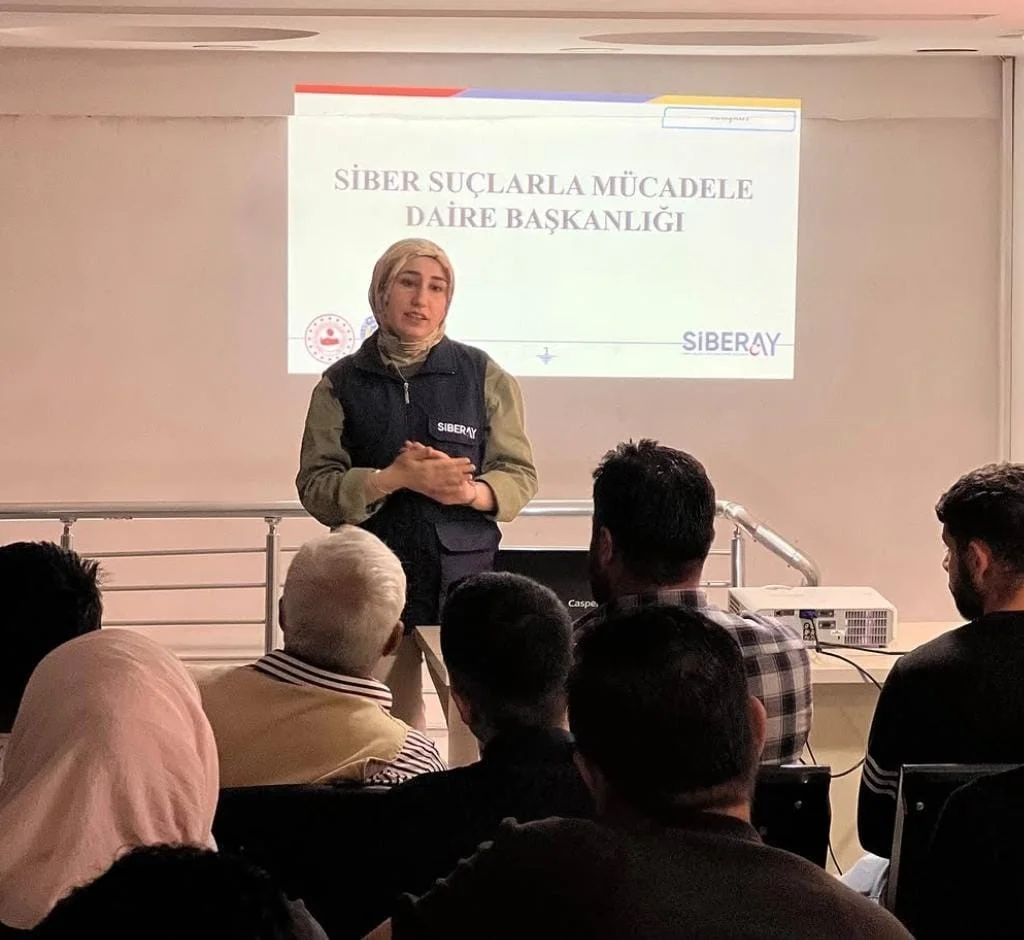 Kilis'te yabancı uyruklulara dijital güvenlik eğitimi 1