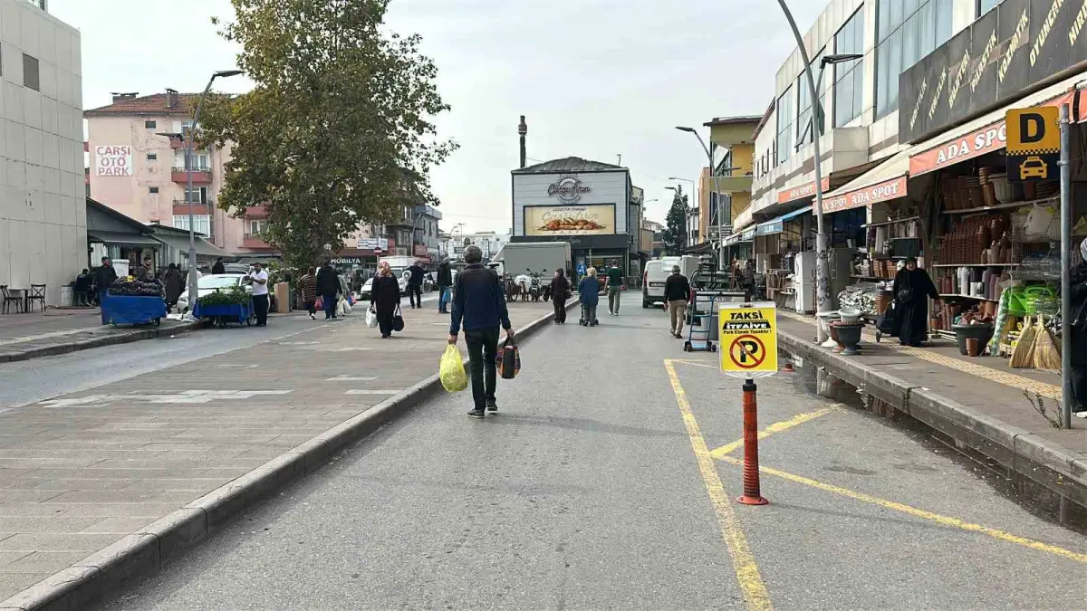 Sakarya'da dövüş antrenörü olduğunu belirten kadından sürücüye yumruklu saldırı 5