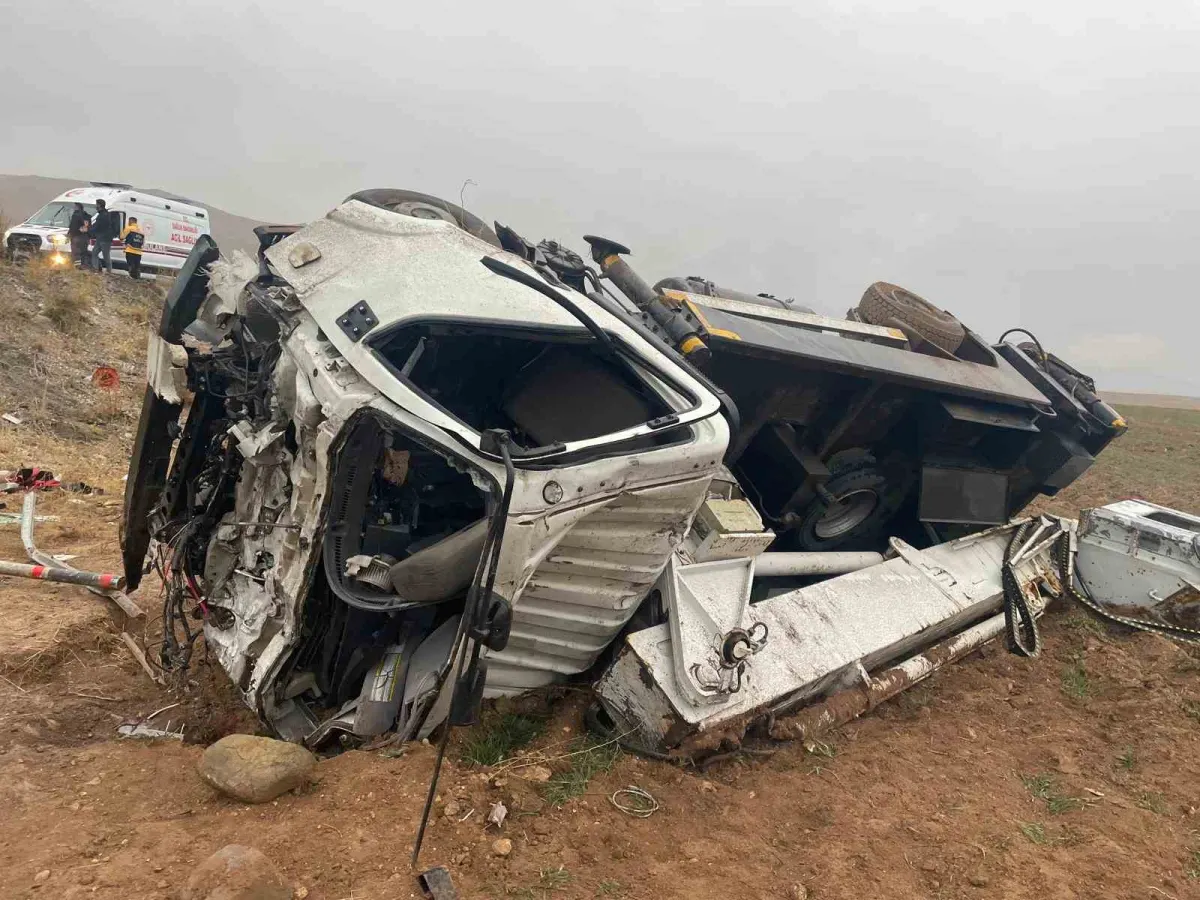 Van'da zincirleme kaza: 3'ü ağır 10 yaralı 1