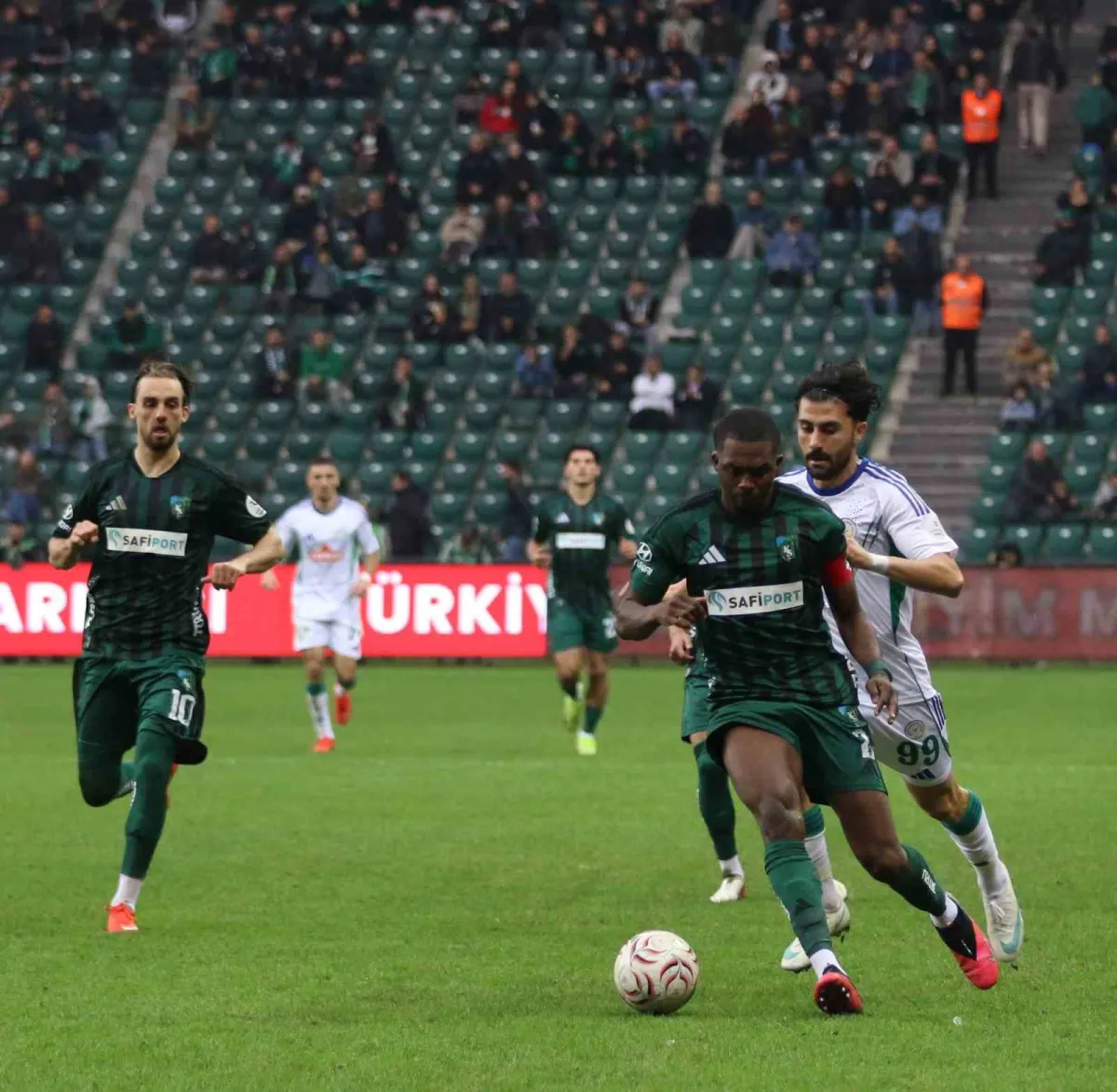 Trendyol Süper Lig'de Kocaelispor ile Çaykur Rizespor golsüz berabere kaldı 1