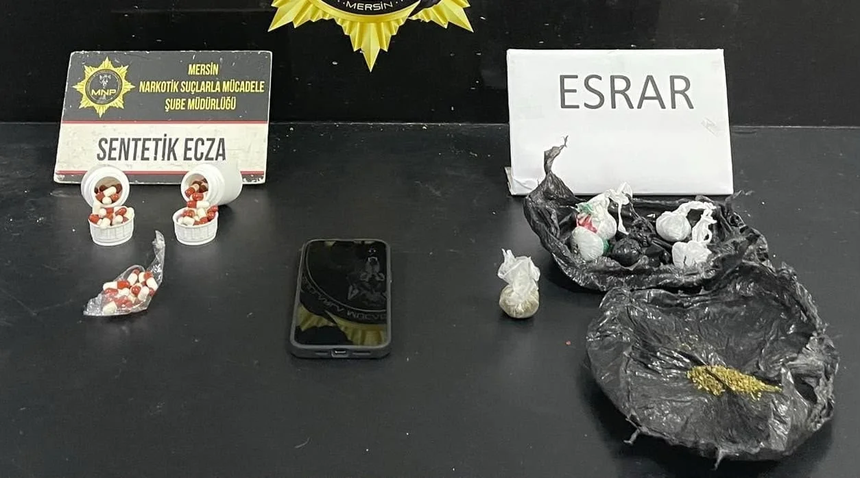 MERSİN’DE UYUŞTURUCU MADDE TİCARETİ YAPAN SOKAK SATICILARINA YÖNELİK DÜZENLENEN OPERASYONDA 28...