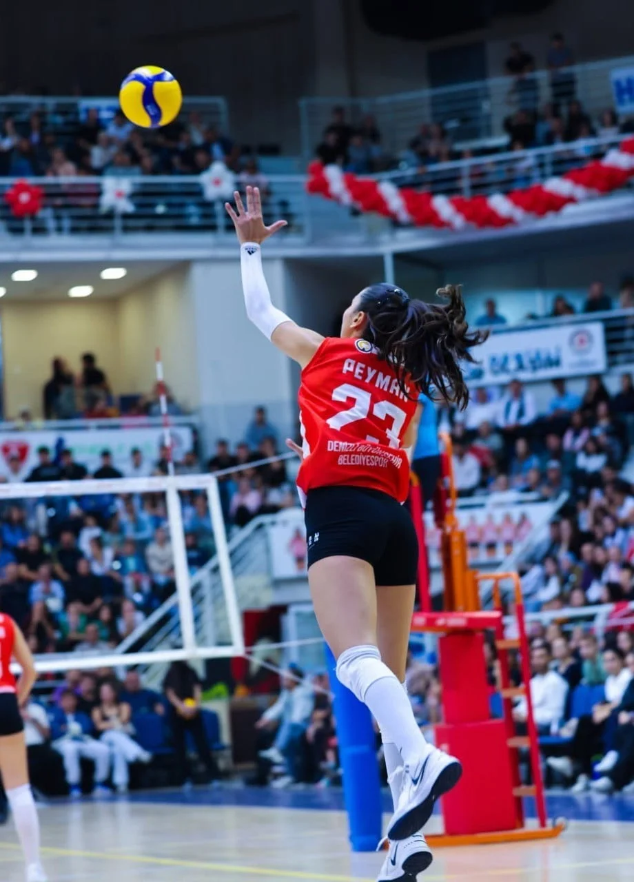 DENİZLİ BÜYÜKŞEHİR BELEDİYESPOR KADIN VOLEYBOL TAKIMI, YENİ SEZONUN İLK MÜSABAKASINDA EVİNDE...