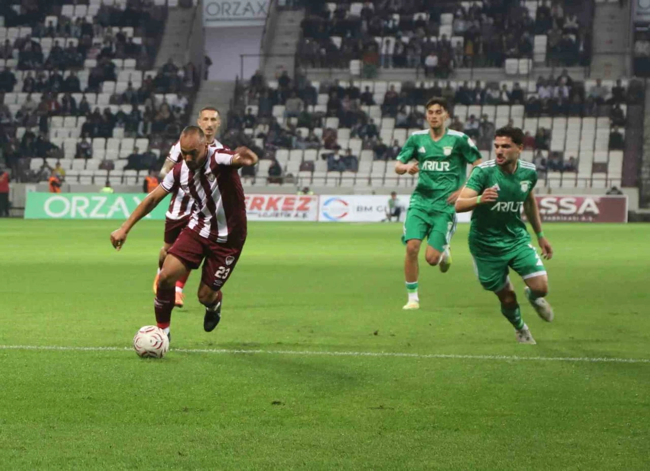 NESİNE 2. LİG: ELAZIĞSPOR: 3 – ARNAVUTKÖY BELEDİYESPOR: 0