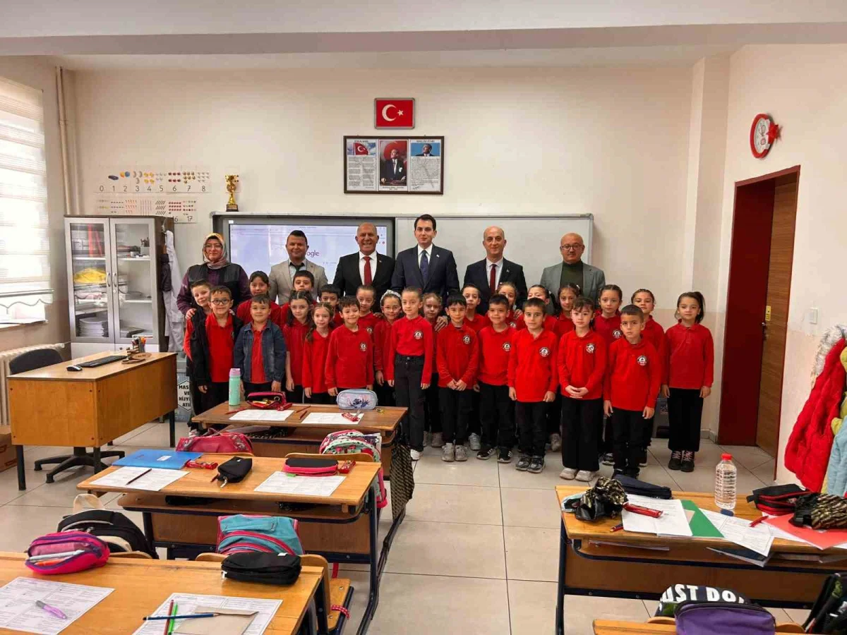 Hisarcık'ta ilkokul öğrencilerinin mektuplarına ilçe protokolünden yanıt 4