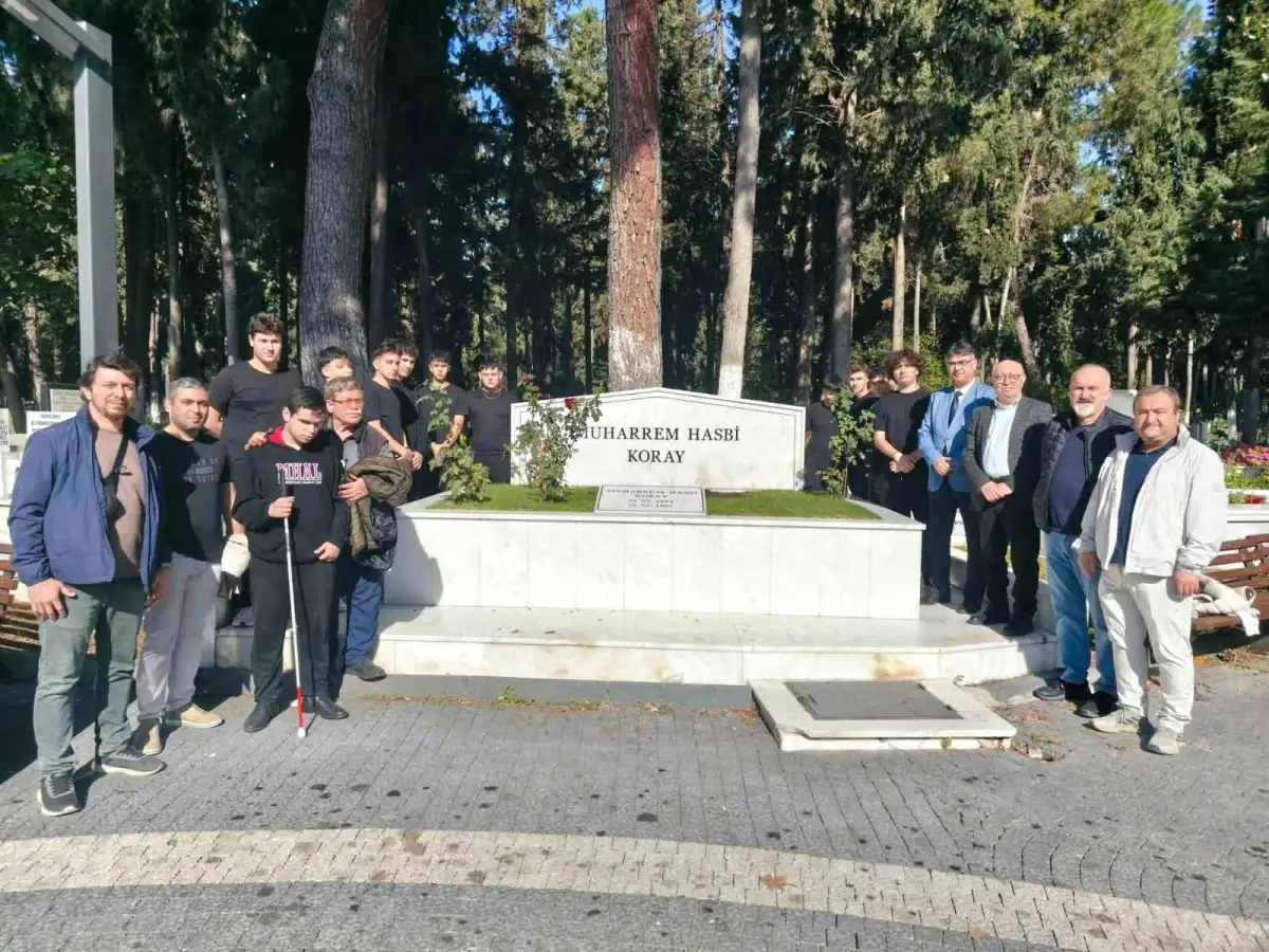 MHAL öğrencileri hayırsever Muharrem Hasbi Koray'ı kabri başında andı 1