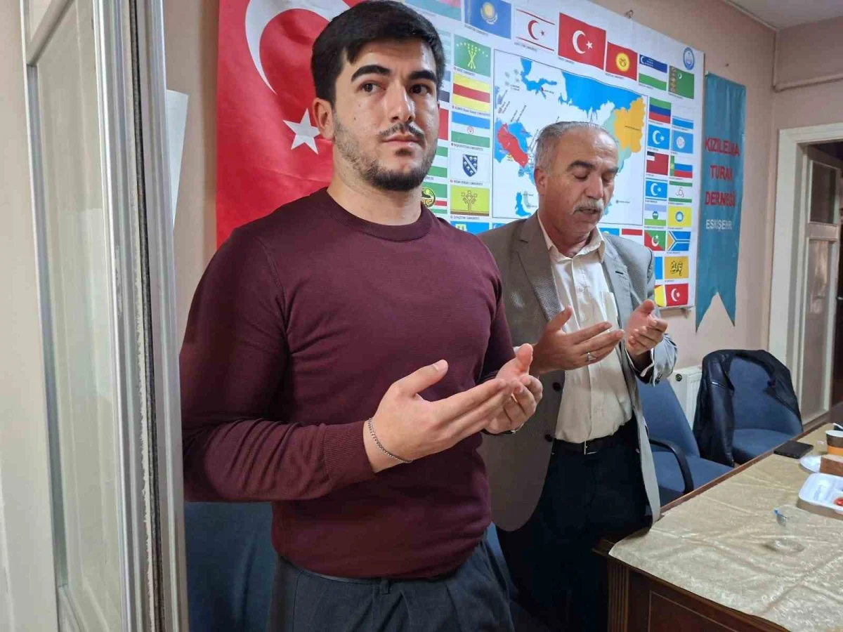 Eskişehir'de eğitim gören Türk Dünyası öğrencileri kahvaltıda bir araya geldi 5