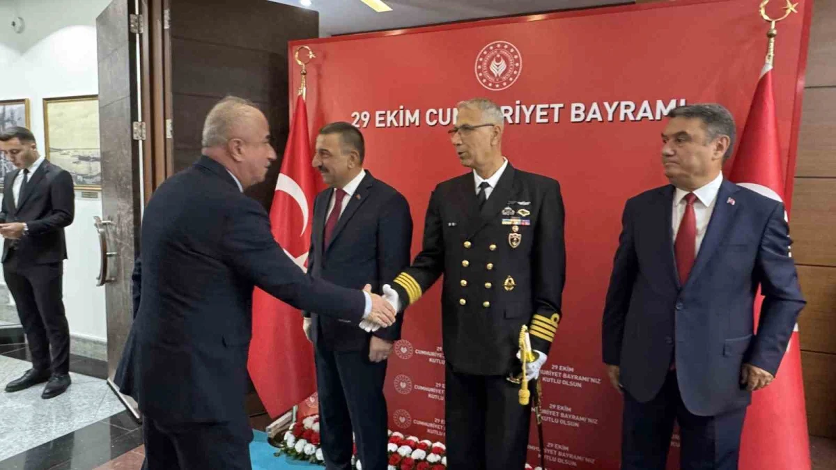Zonguldak'ta 29 Ekim Cumhuriyet Bayramı tebrikat töreni düzenlendi 2