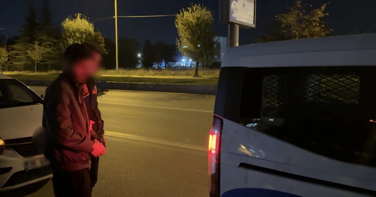 İkinci el pencere bakmaya gittiği sanayide aracından uyuşturucu çıktı 3