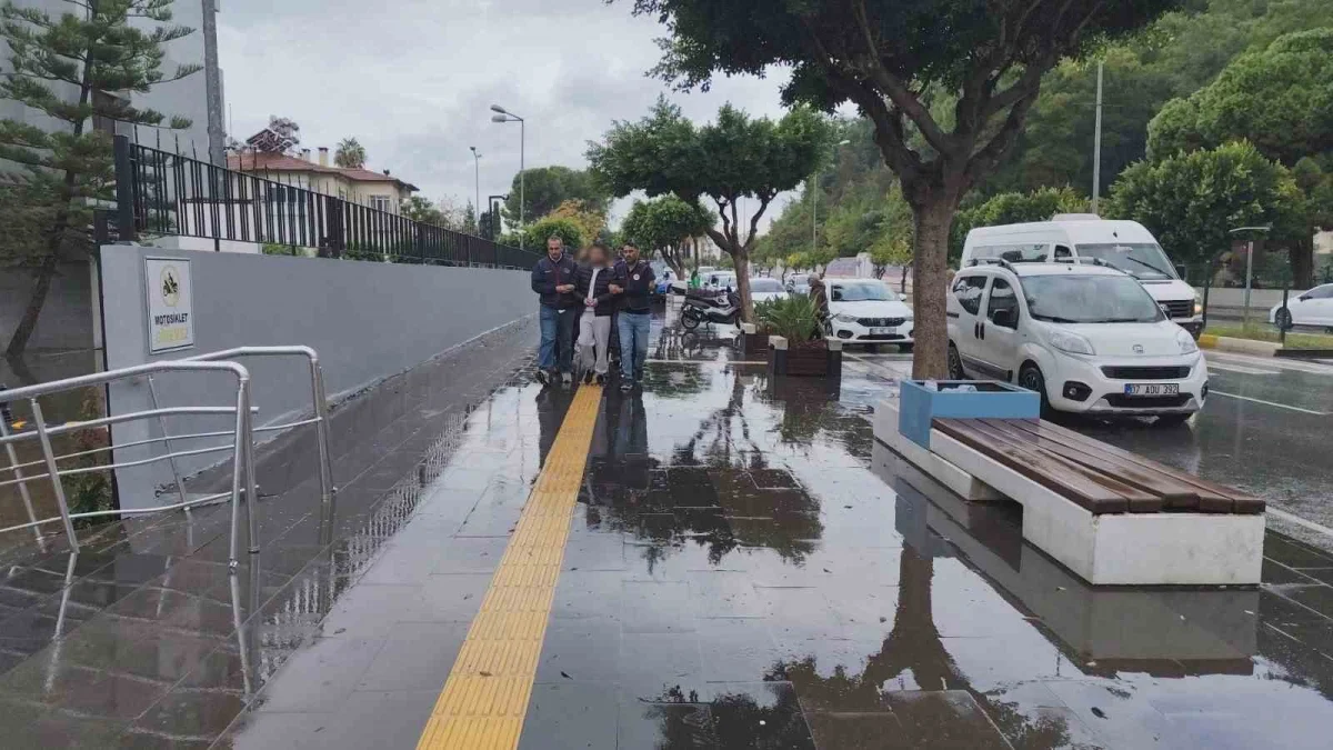 Manavgat'ta restorana silahlı saldırı: 5 şüpheliden 3'ü tutuklandı 2